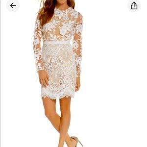 ML Monique Lhuillier
Sheath 444740 Cocktail Dress